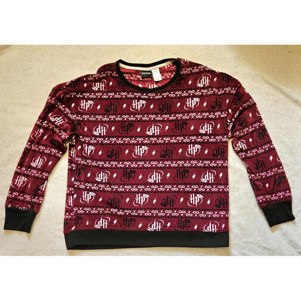 Harry Potter Red Soft Shirt Top Women's size Medium HP Wizard Cozy Long Sleeve